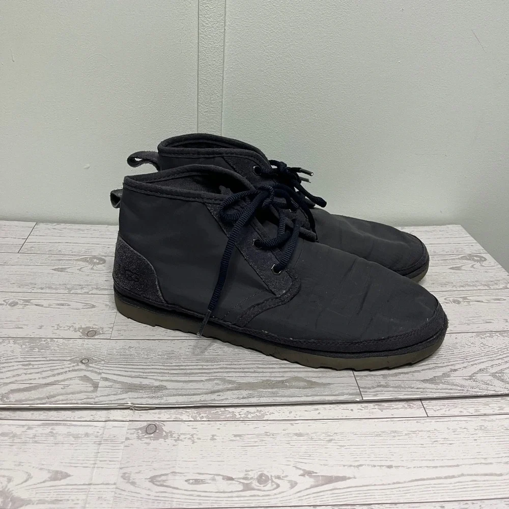 UGG Neumel Ripstop Chukka Boots Black Mens 9 Lace Up Ankle Suede Trim Boots